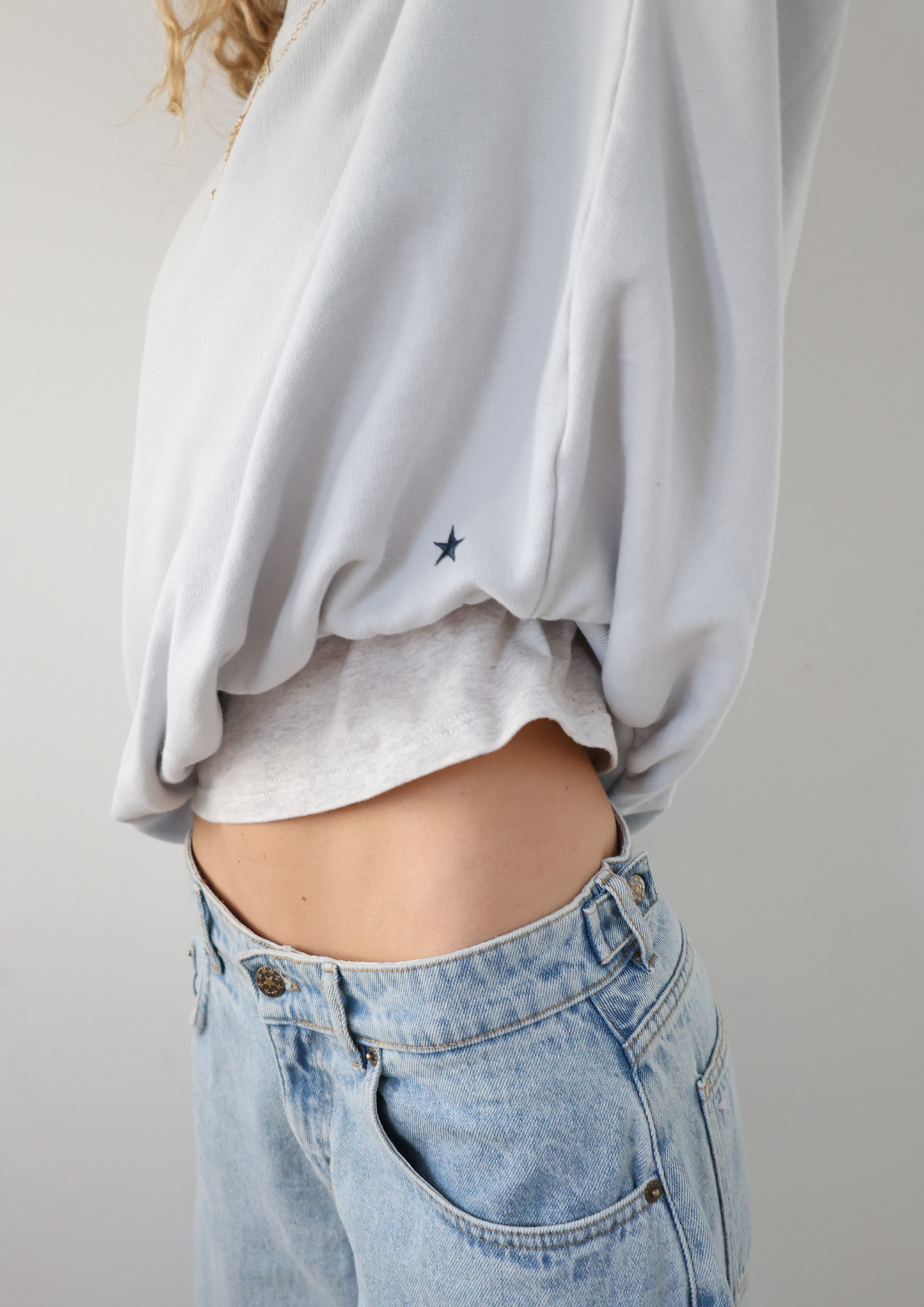 Pull Edie Beach Bleu Clair